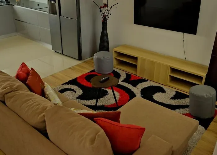 Avenida House A 700 Metros Da *